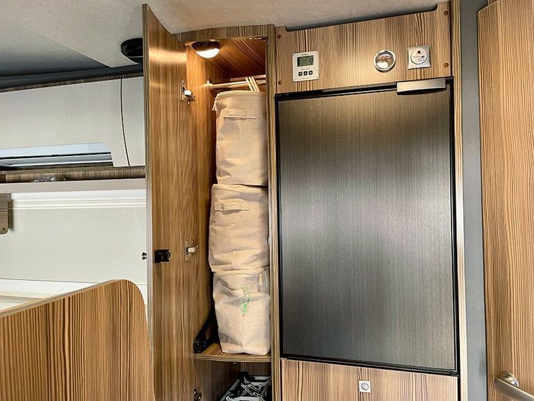 5人家族！週末のキャンピングカー旅に必要な荷物はこんな感じ！