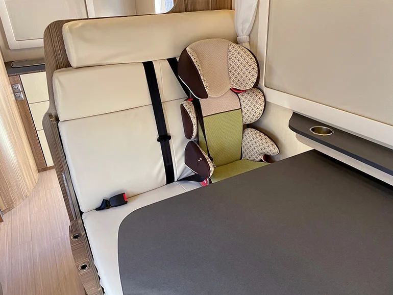 5人家族！週末のキャンピングカー旅に必要な荷物はこんな感じ！