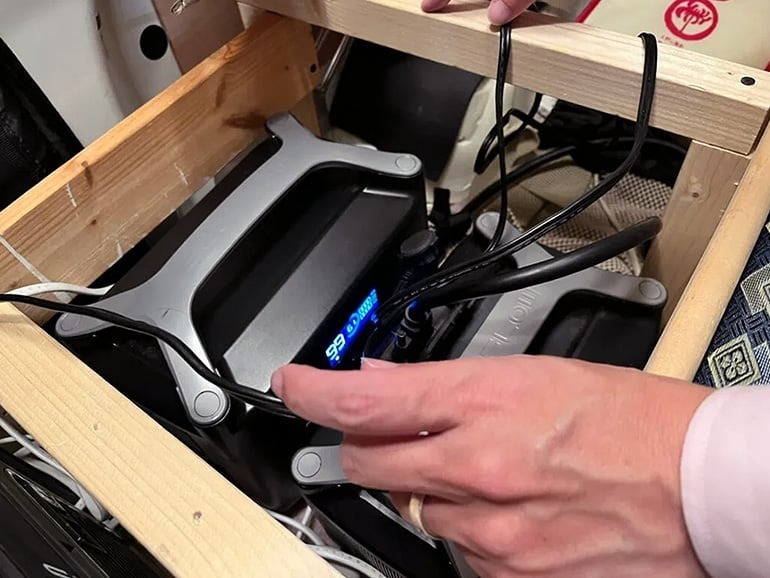 【実体験】商用ハイエースの車中泊DIY！毎年車検をラクに乗り切る工夫を紹介