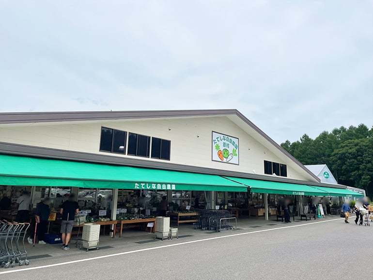 標高1,200ｍ、夏でも涼しく快適！満天の星を眺めながら車中泊「RVパーク八ヶ岳高原「原村」もみの木」