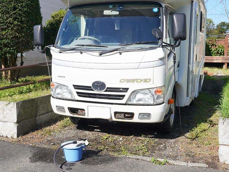 【裏技？】夏の置き土産？カーディーラーに聞いたキャンピングカーに付いてしまった虫の簡単な除去方法はコレ！