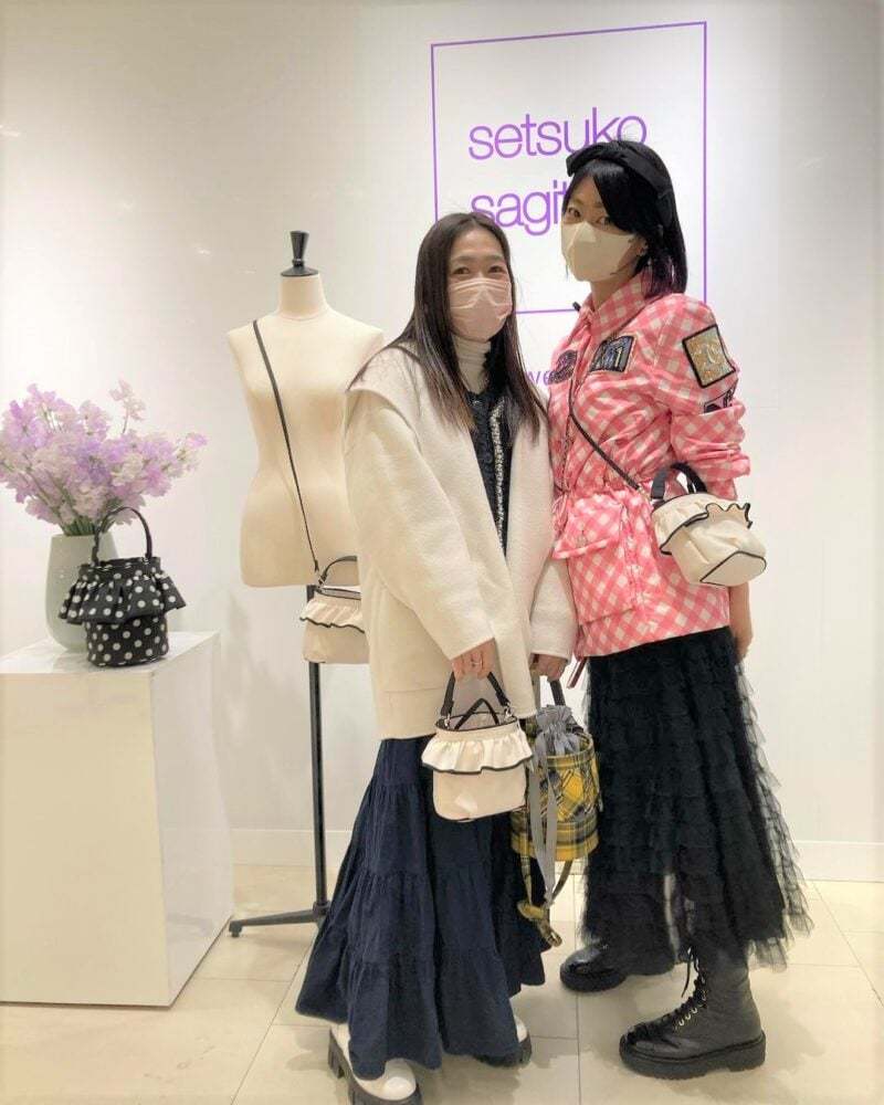 仕事でもプライベートでもいつも一緒なフィアット♡ひとりカフェや寺院仏閣めぐりを楽しむファッション好きなオトナ女子♪
