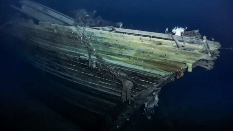 100年前「南極探検で沈没したエンデュアランス号」ほぼそのままの状態で発見される！