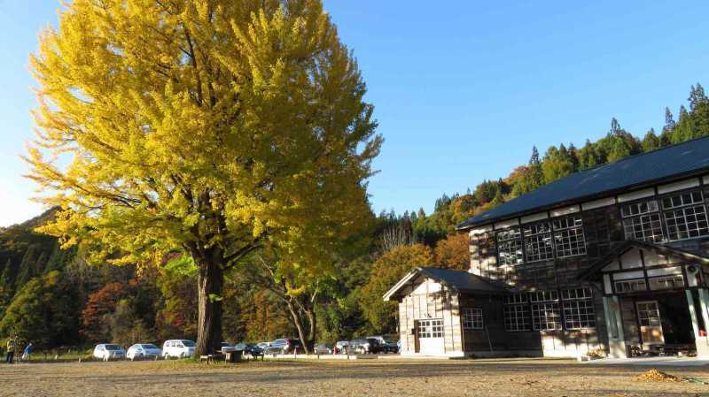 絶景を一望、福島県の紅葉スポット9選！眺めが最高でドライブにもオススメ！