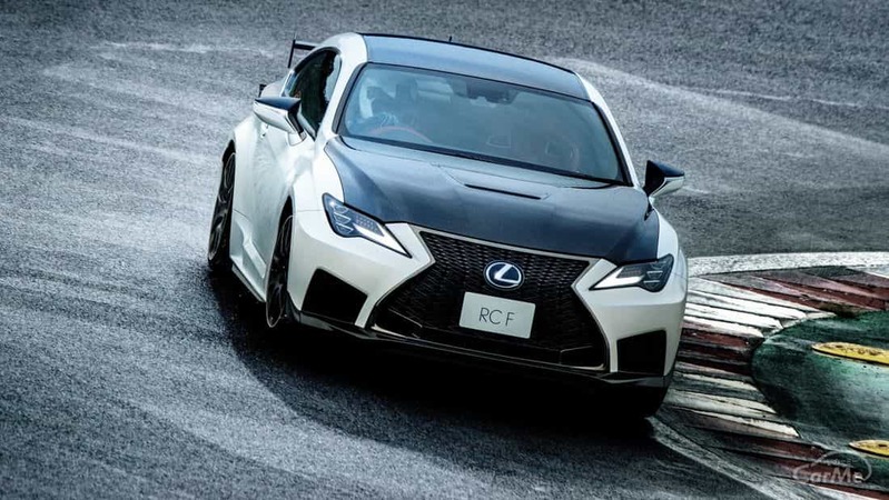 5.0L NA V8エンジン対決！フォード マスタングとレクサス RC Fを徹底比較