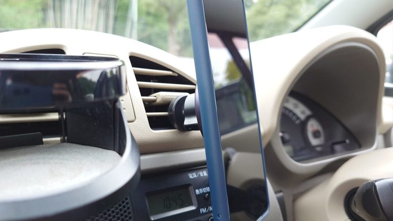 約1秒でスマホを固定 このUGREENのMagSafe対応車載ホルダー、かなり使える