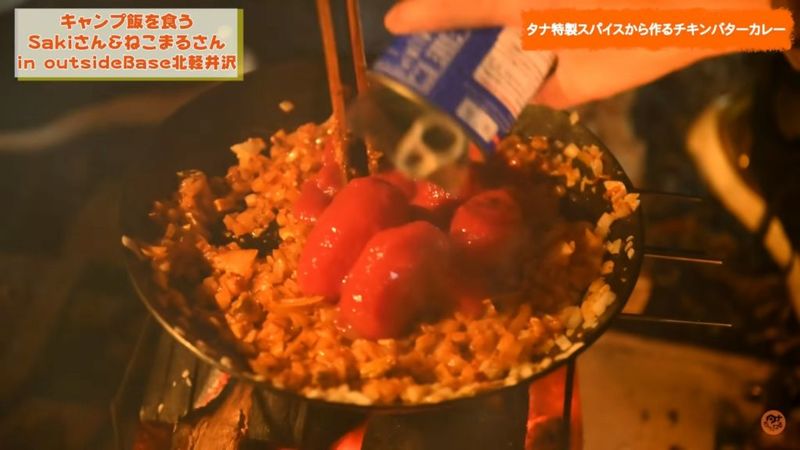 【キャンプ料理】大反響だったタナ特製チキンバターカレー！簡単すぎる桃のおつまみも！？