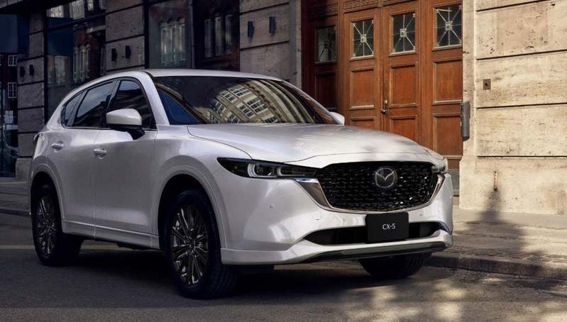 マツダの屋台骨『CX-5』が「最後の年次改良」？値上げやグレード整理、MT廃止も