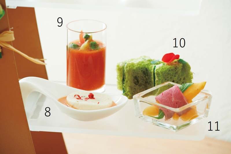 【横浜ロイヤルパークホテル】デリカ＆ラウンジ「コフレ」“ランドマークアフタヌーンティー ―Herbal Relaxing Time―”