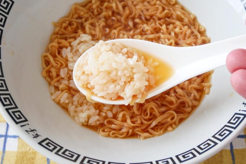 明石家さんまの「チキンラーメンの食べ方」が話題 約4人に1人が実践していた