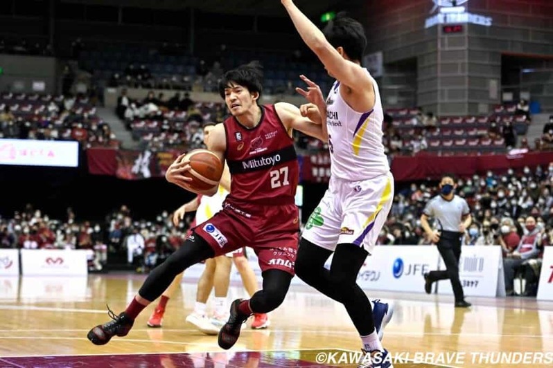 【Bリーグ】川崎が渋谷に連勝して東地区首位に出る/ 増田啓介「さらに激しいディフェンスをして、そこからファストブレイクを出す」