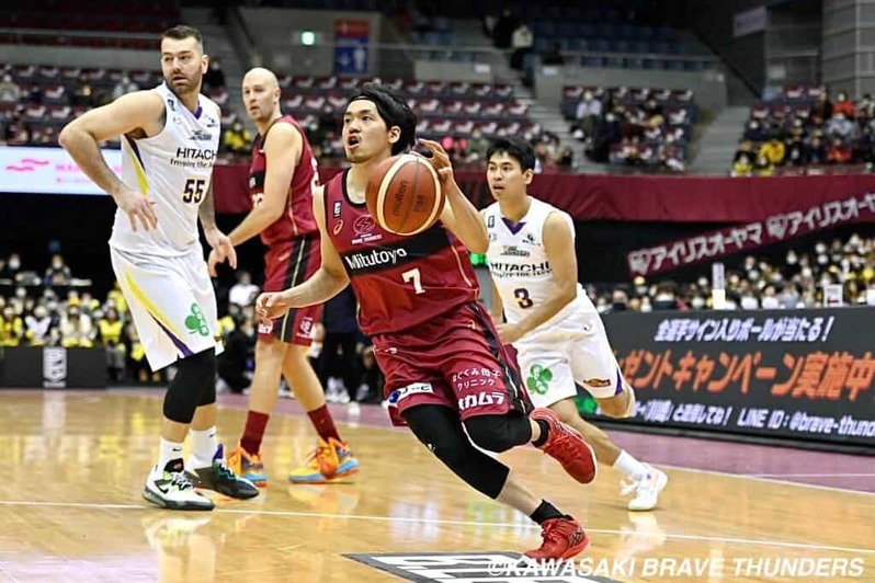 【Bリーグ】川崎が渋谷に連勝して東地区首位に出る/ 増田啓介「さらに激しいディフェンスをして、そこからファストブレイクを出す」