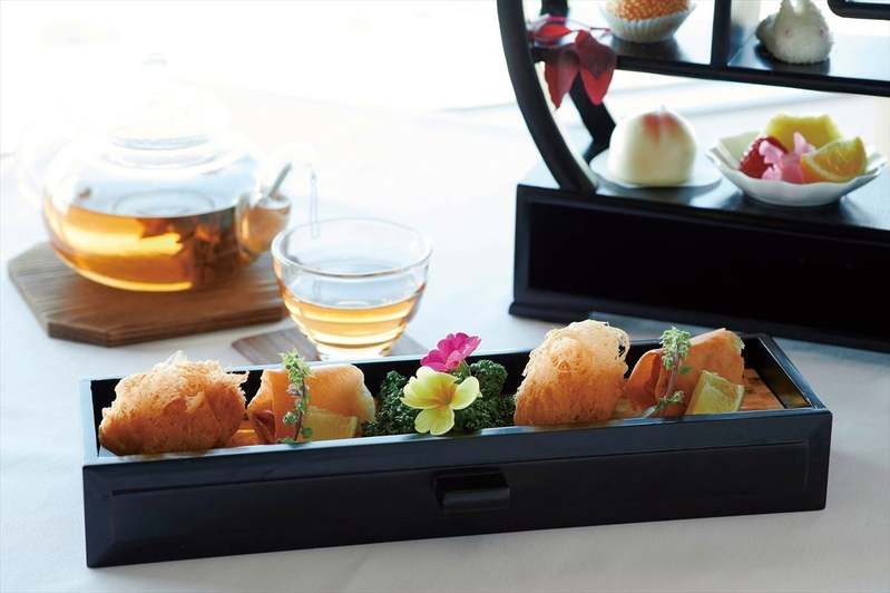 【横浜ロイヤルパークホテル】　中国料理「皇苑」68階の絶景とともに楽しむ「天空のチャイニーズアフタヌーンティー “新緑とお茶のハーモニー”」販売