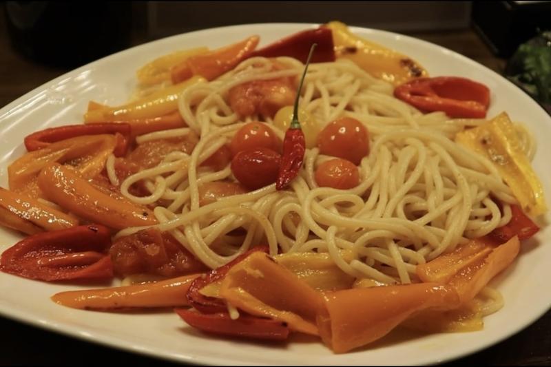 旬の野菜が圧倒的主役！全国のこだわり食材も味わえる『八王子やさいキッチン』