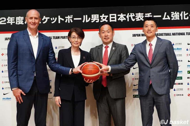 【男子日本代表】トム・ホーバスHC 「みんなの力で日本のバスケット強くやりましょう」42候補選手発表/W杯 パリ五輪までのマイルストーン