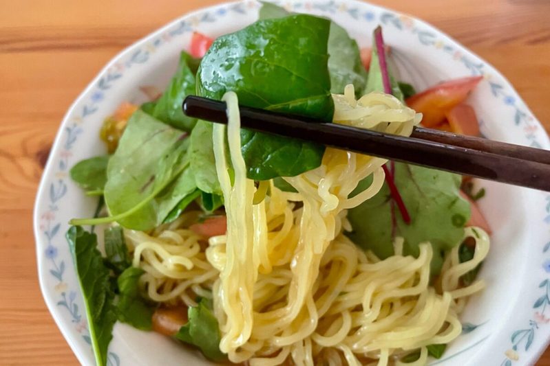 ヤマサ醤油の「麻辣トマト和え麺」はシビれる美味しさ　風味豊かな辛さがクセになる