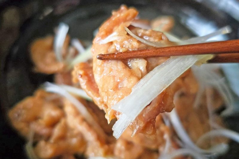 レンチンだけで完成する「焼豚」がスゴい 簡単で安くてウマすぎる…