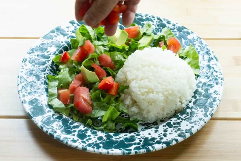 夏だからこそ、夏っぽい沖縄レシピを【カルディ】食材で簡単にキャンプで作る！