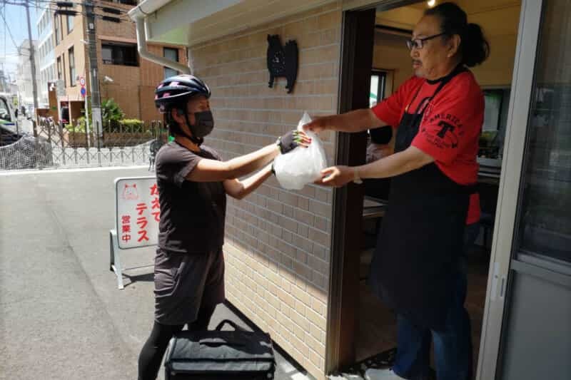 『Uber Eats(ウーバー・イーツ)』で人生が変わった女性配達員！