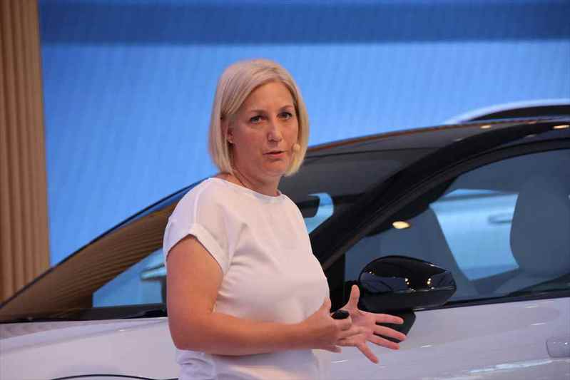 斬新なスタイルながらボルボらしさも散りばめられたデザインが魅力的! BEVのコンパクトSUV「ボルボEX30」発表