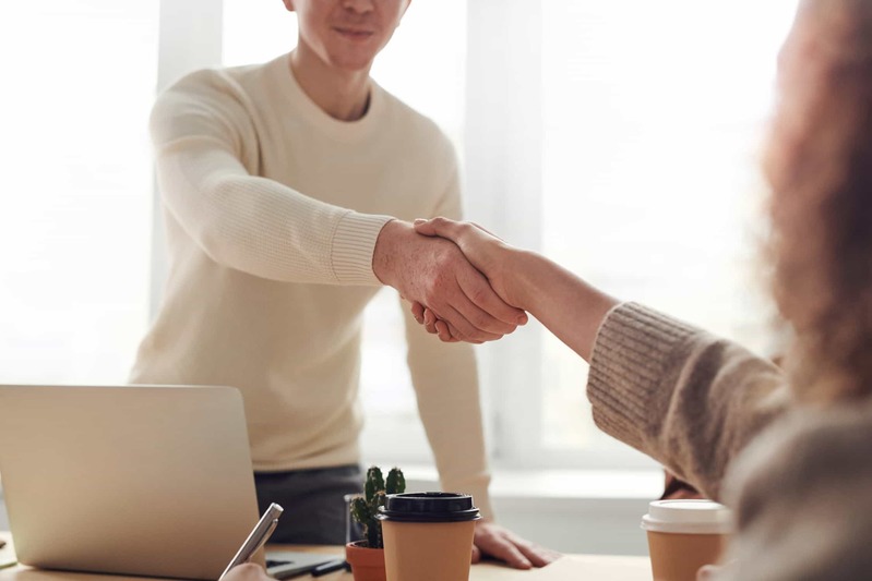 会社の辞め方手順を徹底解説！退職理由や伝え方のポイントは？