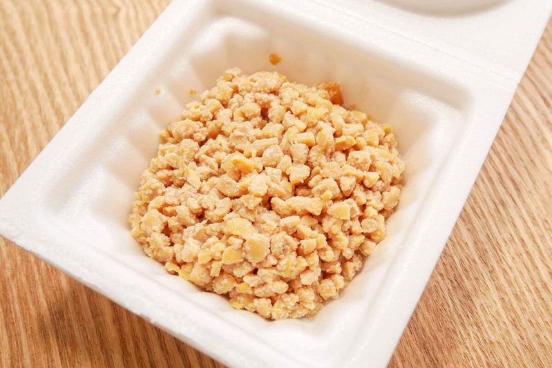 石原さとみが毎日やっている「納豆の食べ方」　混ぜる前に“あるもの”を入れる