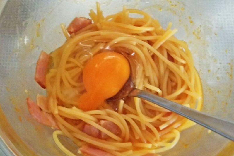 疲れた日こそ作りたい！　まみ氏のケチャップで作る「トマたまパスタ」が簡単なのに本格的