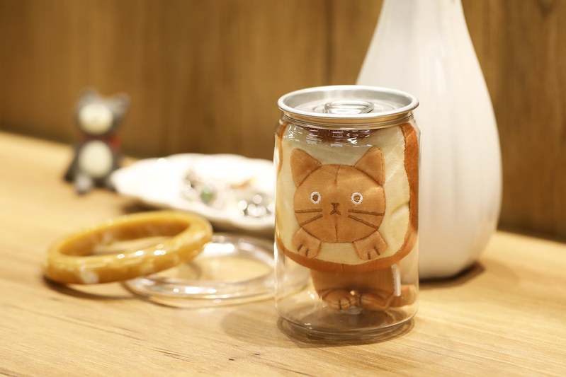 【ねこねこ5月限定商品第一弾！】『ねこねこ食パン　まっ茶トラ』『にゃんチー　チョコミント』が期間限定新発売！さらにねこ好きのための『ねこねこぬいぐるみチャーム』も数量限定で新登場