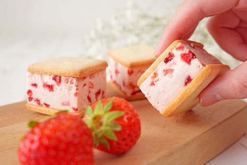 【新商品】イタリアンチーズケーキ“カッサータ”専門店 This is CASSATA. からいちごのカッサータサンド「CASSATA Sand strawberry」 が発売！