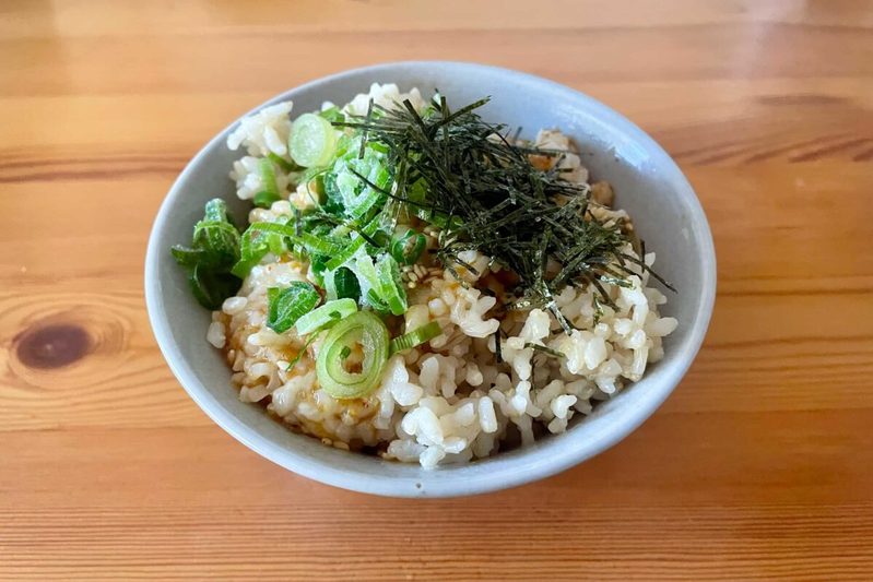 卵かけご飯に“あの調味料”を足すだけで…　秒で完食する「激ウマ韓国風TKG」に