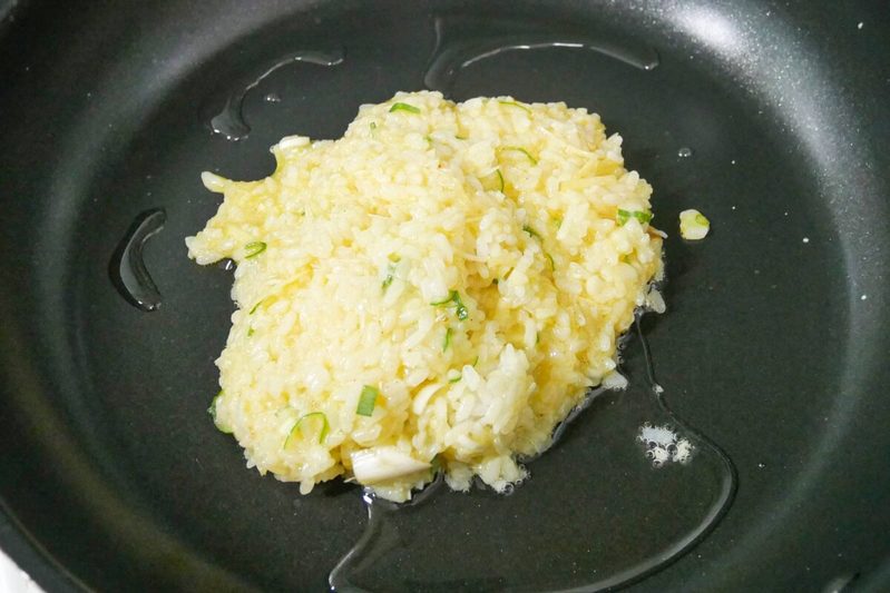 和の鉄人・道場六三郎さん「最高においしいチャーハン」の作り方 炒める前に“コレ”をする