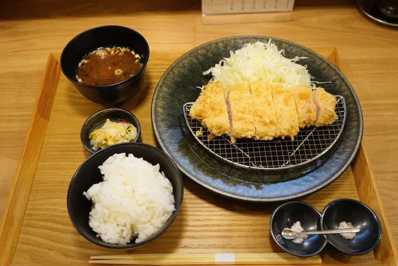 きょうオープン！夙川駅ちかくの「ぶたしょう」でこだわりのとんかつ食べてきた【にしつーグルメ】