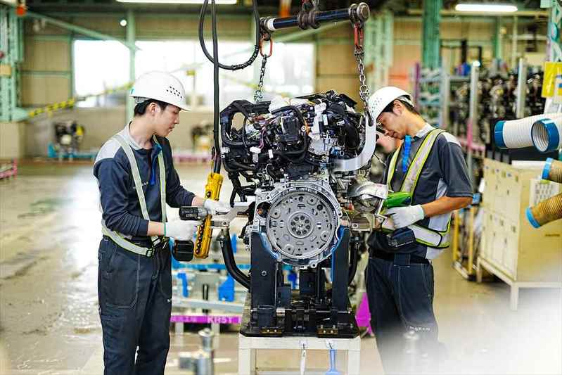 日産が可変圧縮比エンジン「VC-ターボ」の生産現場を公開!狙いは「48VマイルドHEV」を超えること