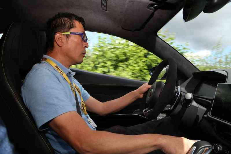 メルセデスAMG製、史上最強の4気筒ターボを搭載したロータス・エミーラに初試乗！