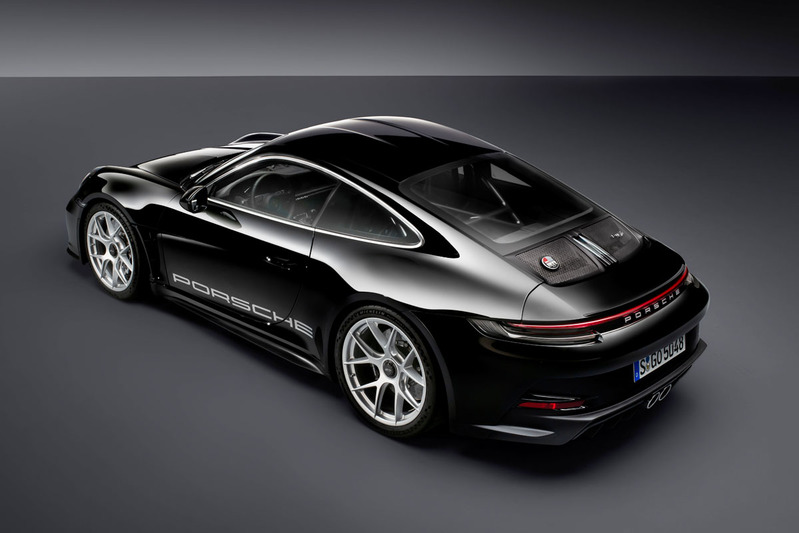 ポルシェ　ピュアなドライビングプレジャーが得られる限定モデル「ポルシェ911S/T」の予約受注開始