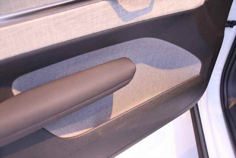 斬新なスタイルながらボルボらしさも散りばめられたデザインが魅力的! BEVのコンパクトSUV「ボルボEX30」発表