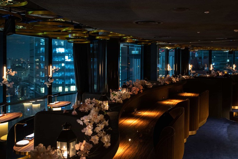 渋谷の夜景が一望、2名専用スカイレストラン渋谷Blue birdにて 桜と夜景を眺めながら愉しめる【夜桜 × 夜景 -YOZAKURA- 】が3月24日より開催!