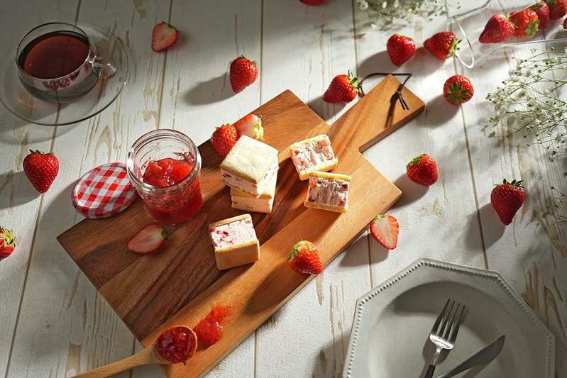 【新商品】イタリアンチーズケーキ“カッサータ”専門店 This is CASSATA. からいちごのカッサータサンド「CASSATA Sand strawberry」 が発売！