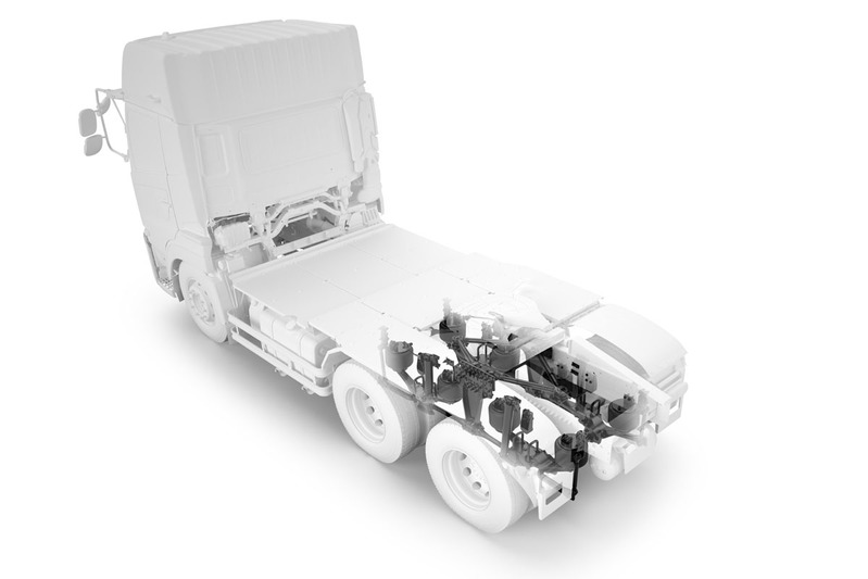 UDトラックス「クオン 6×4」お披露目、最新技術が2024年問題解決のトリガーになるか