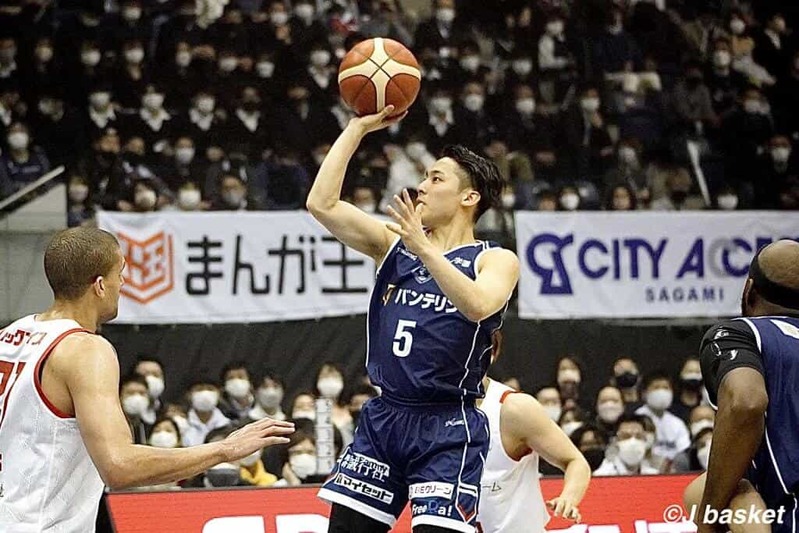 【Bリーグ】横浜が8連勝の千葉に競り勝つ/河村勇輝「富樫選手とのマッチアップは”やっぱり凄かったな”」