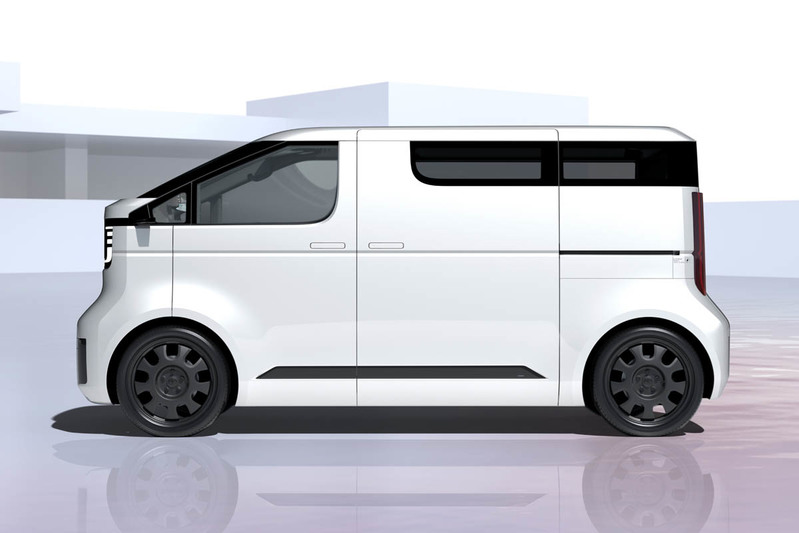 【JMS2023】トヨタ カスタマイズの使い方の拡張性が特徴の2台のコンセプトモデルを展示