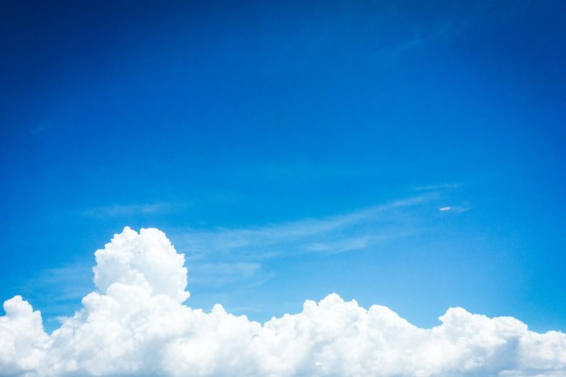 「晴雲秋月」とはどんな意味?ポジティブな要素のある言葉なの??