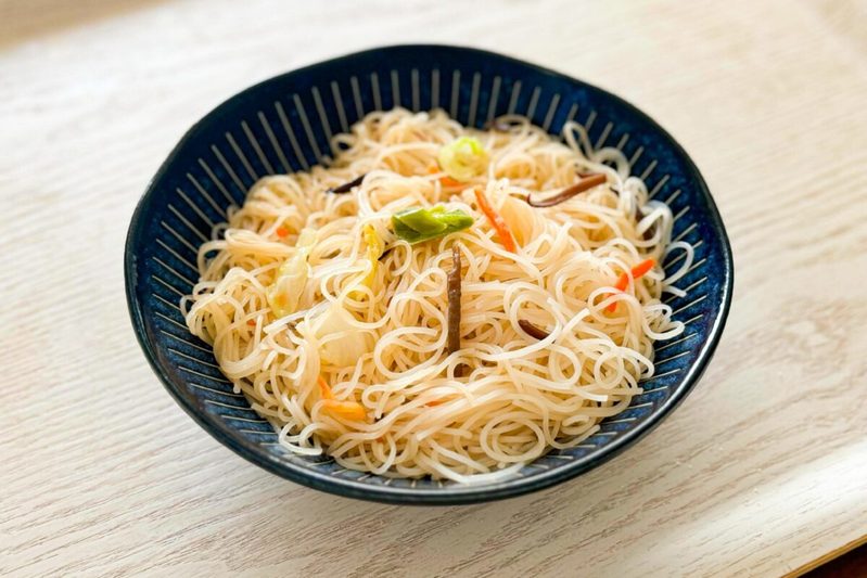 ギャル曽根が、イオンで爆買いしている“冷凍麺”に反響　「これマジでおいしいの」