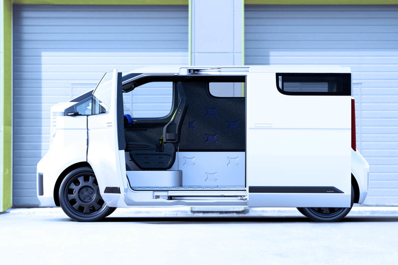 【JMS2023】トヨタ カスタマイズの使い方の拡張性が特徴の2台のコンセプトモデルを展示