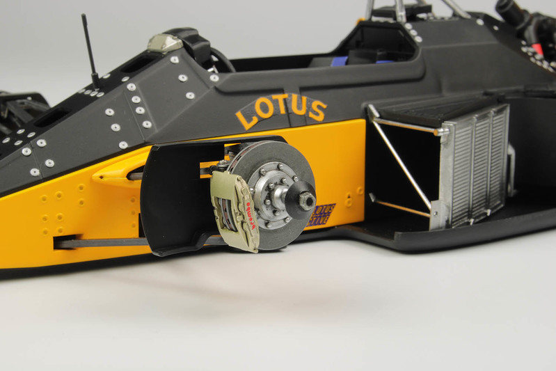 セナ選手がモナコで優勝。ロータス・ホンダ（99T）【ビッグスケール・プラモデル】が登場