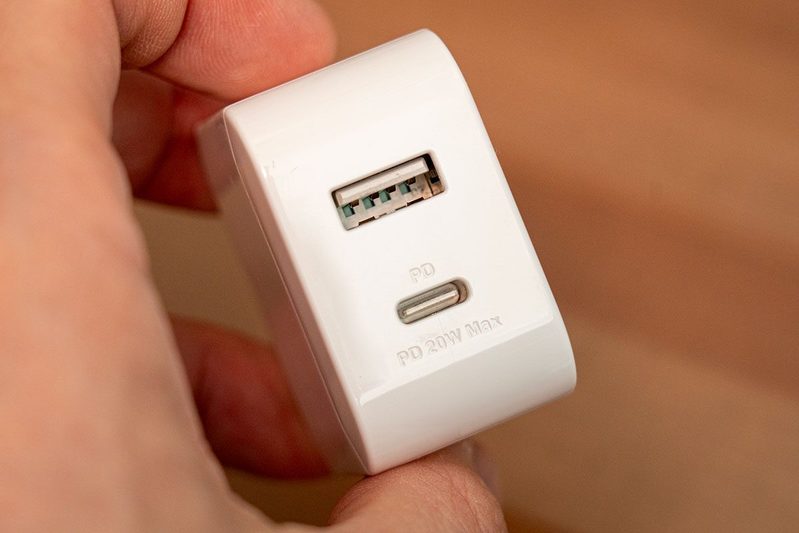 ダイソーの「急速充電アダプター」に感激 初心者は“アレ”を買うのも忘れずに…