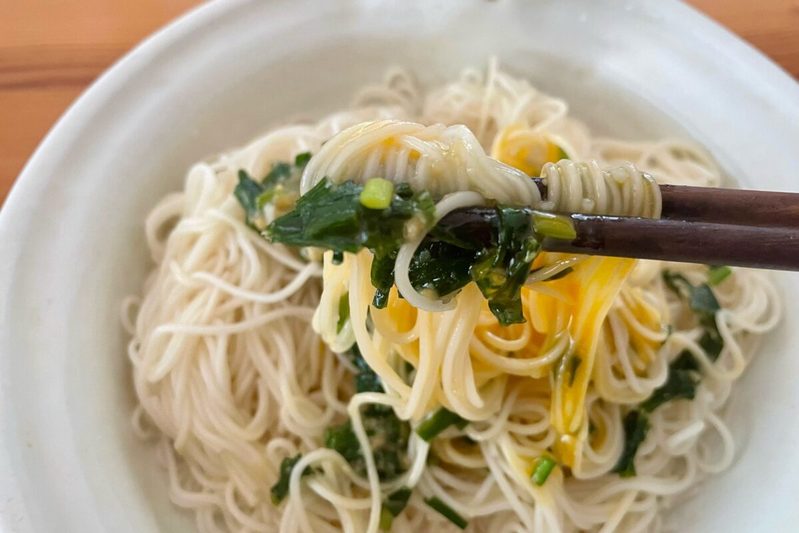 くまの限界食堂の「極旨スープ」は魔法の味噌玉　ポンと入れればすべてが美食に