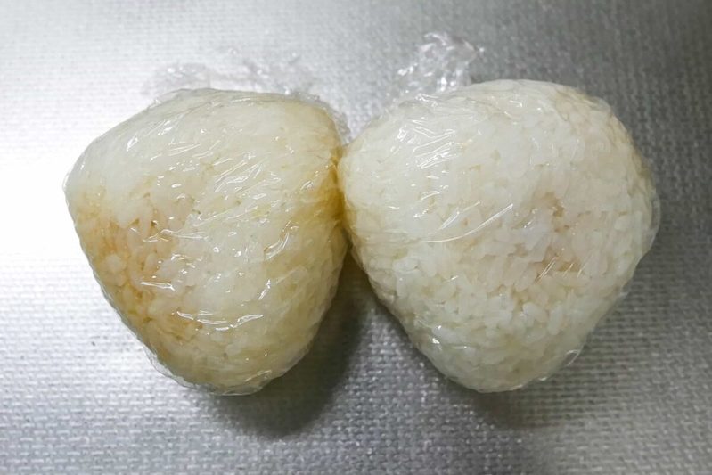 おにぎりに「あの調味料」を入れるだけで激ウマ　無限に食べちゃう…