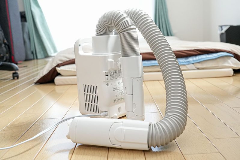 びしょ濡れスニーカーを“30分”で完全乾燥 梅雨前に用意したい「最強の乾燥機」