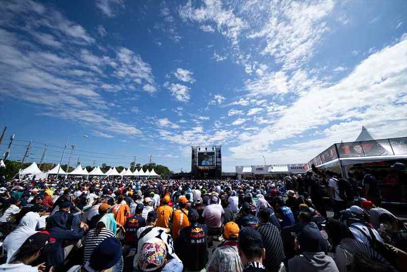 22万人以上の観客が詰めかけたF1日本GPはM.フェルスタッペンが優勝！ レッドブルが2年連続となる コンストラクターズタイトルを獲得！【F1日本GP】